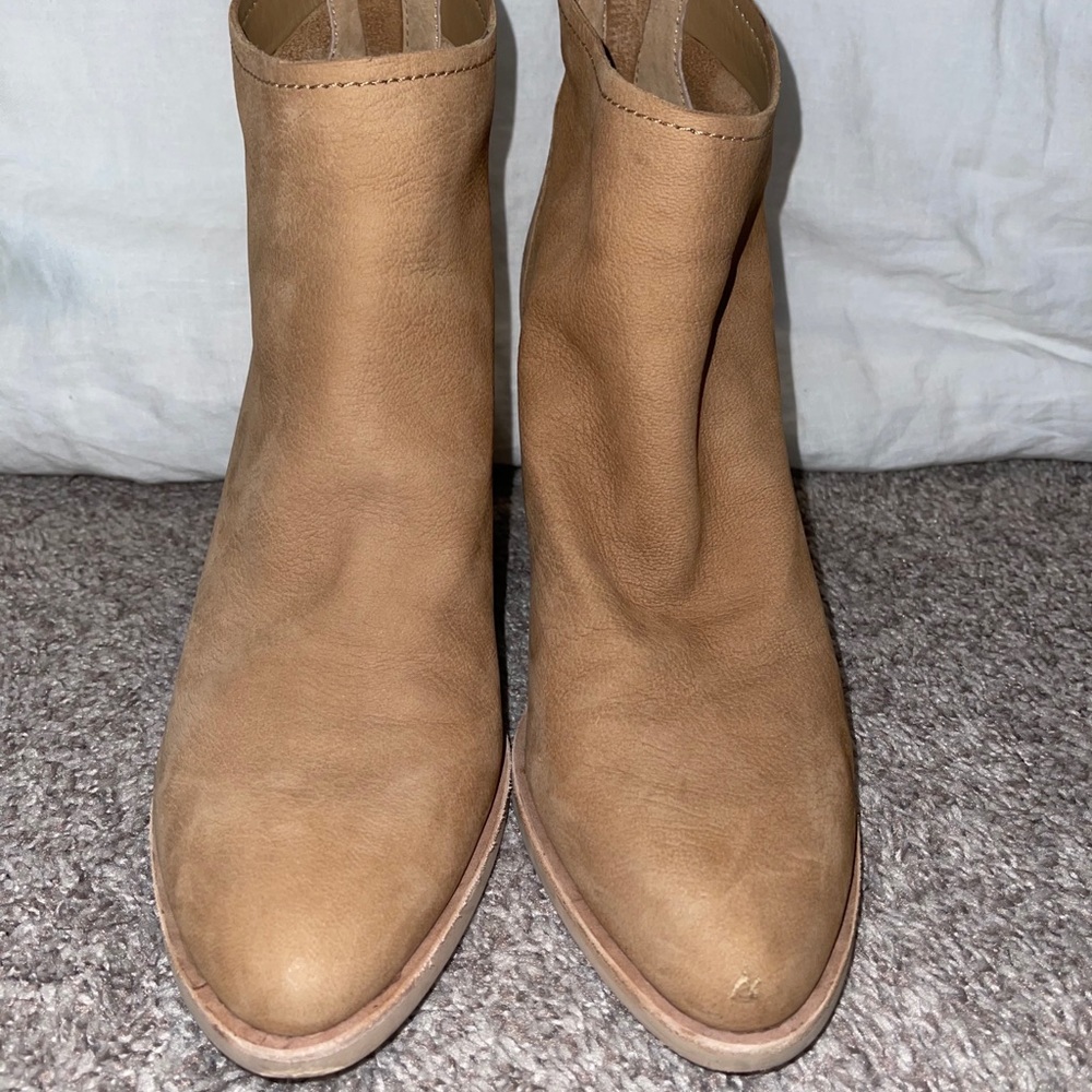 Dolce Vita heeled booties